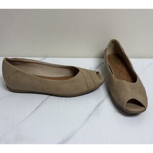 Baretraps Jasmin Womens 10M Beige Peep Toe Flats Comfort‎ Memory Foam Shoes